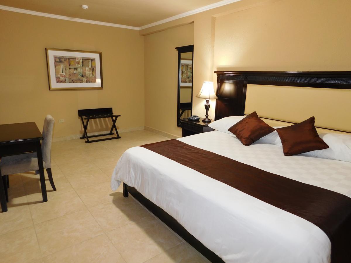 Hotel Gran Via Panama David Extérieur photo