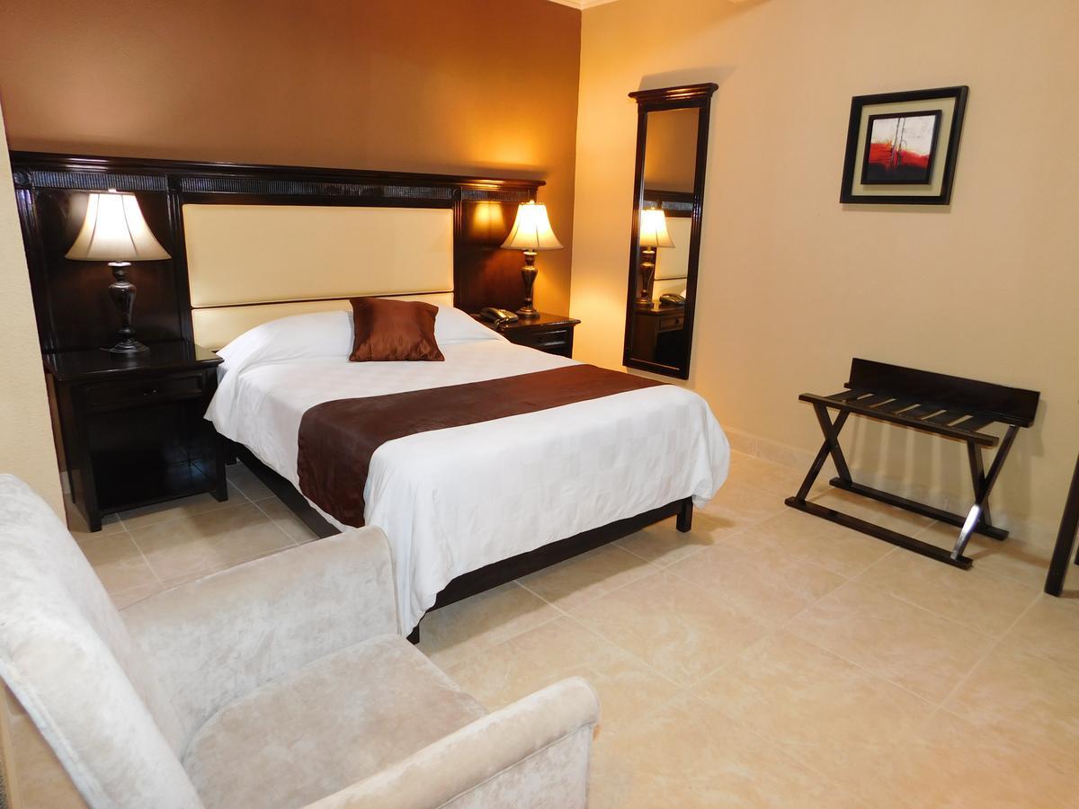 Hotel Gran Via Panama David Extérieur photo