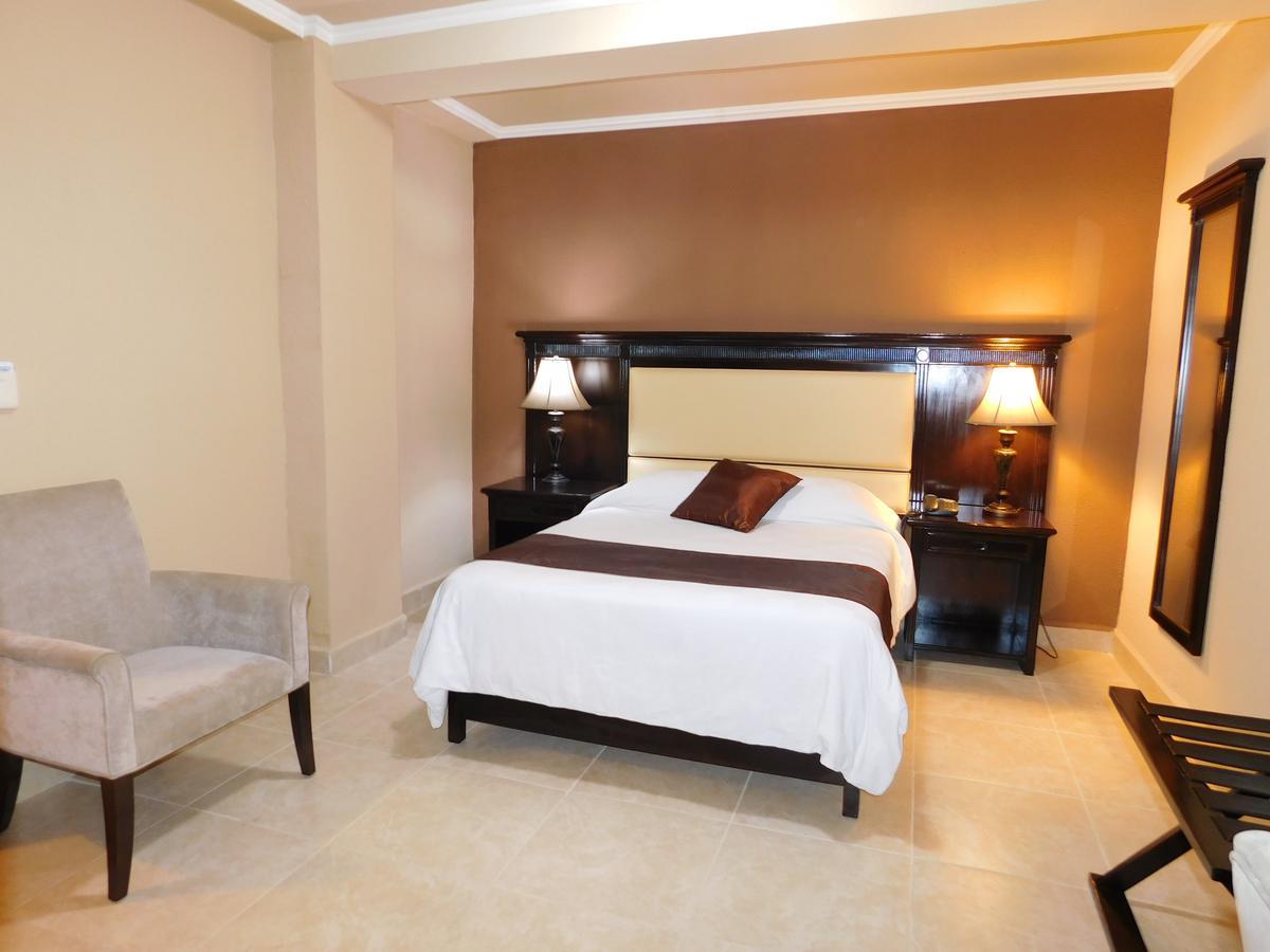 Hotel Gran Via Panama David Extérieur photo
